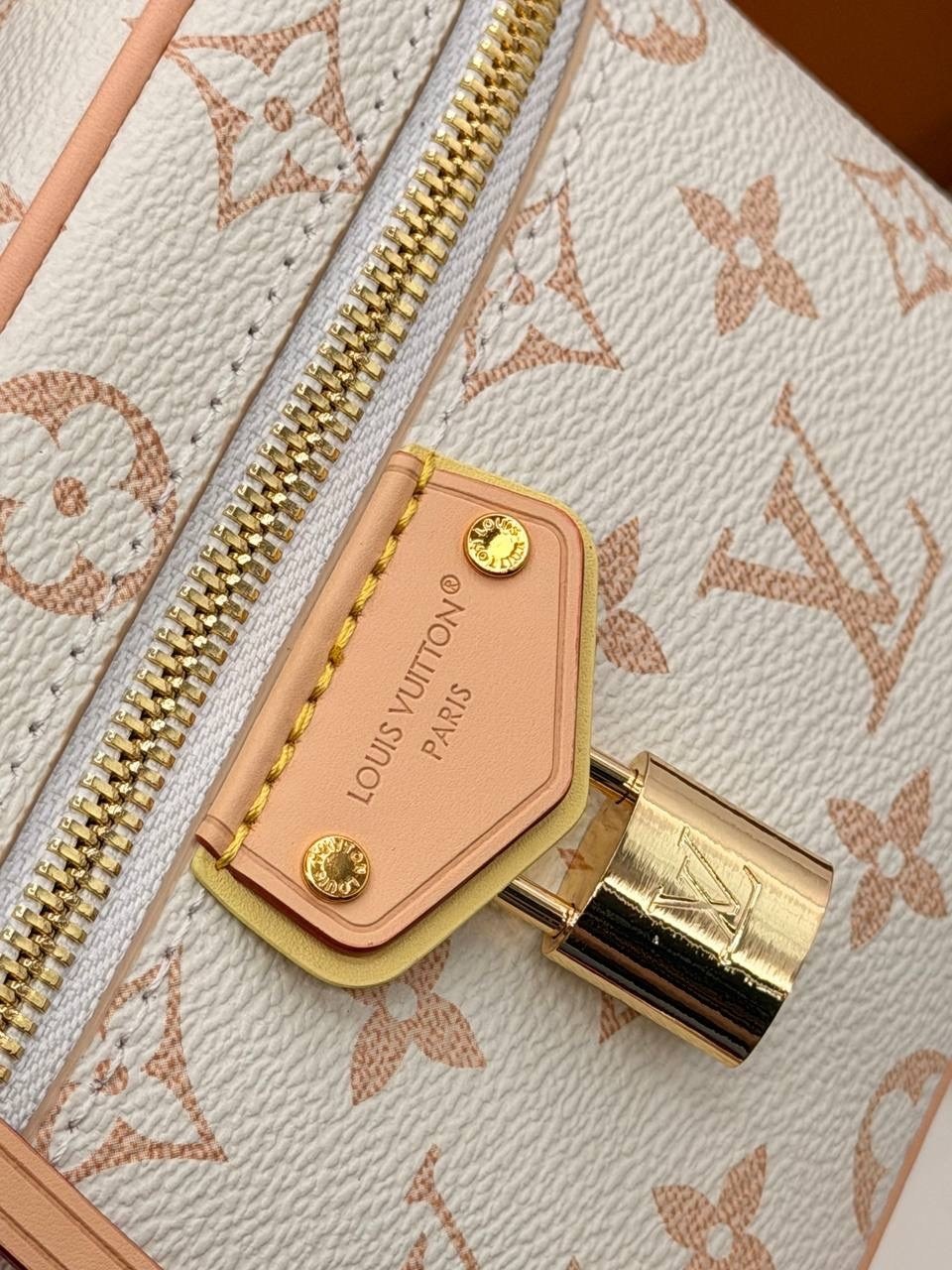 louis vuitton женская сумка,louis vuitton сумка,сумка,сумка косметичка louis vuitton,сумки модные