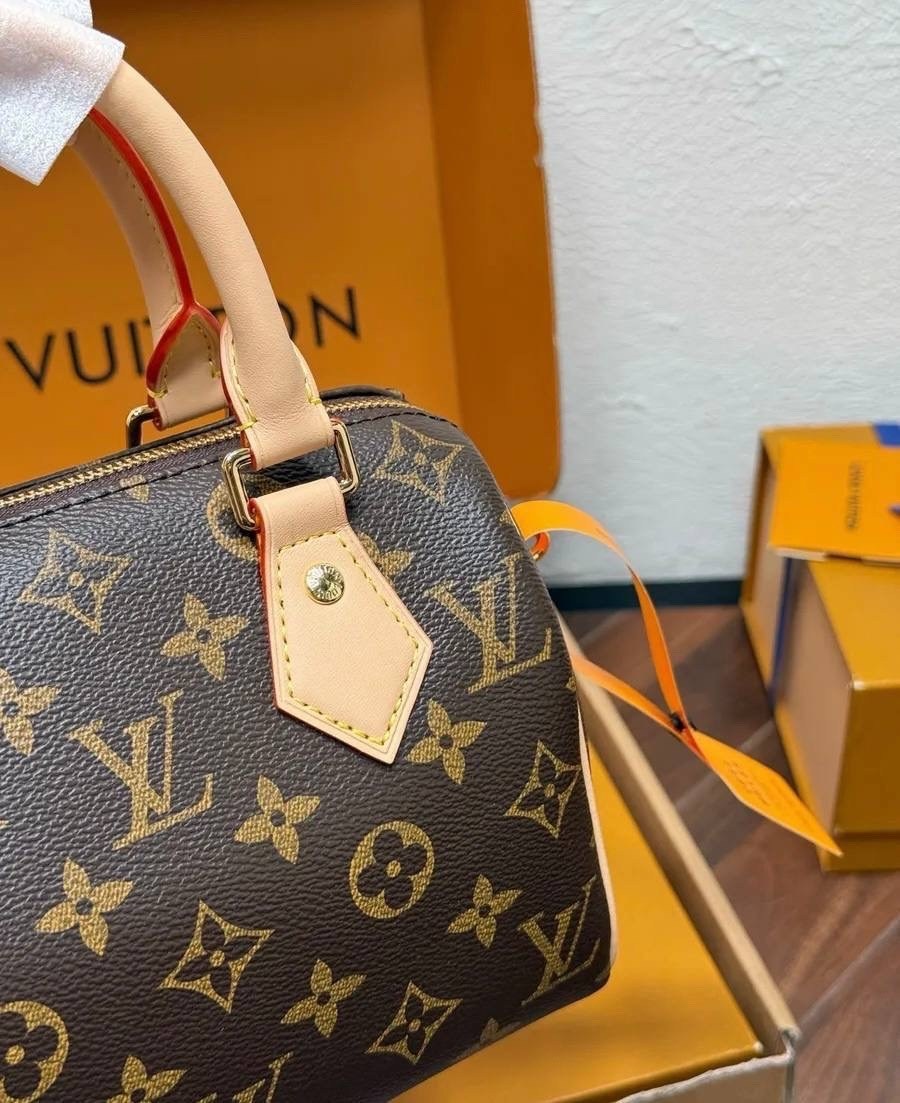 louis vuitton сумка,louis vuitton женская сумка,сумка луи виттон коробка,сумка луи виттон альма,сумка louis vuitton speedy 30
