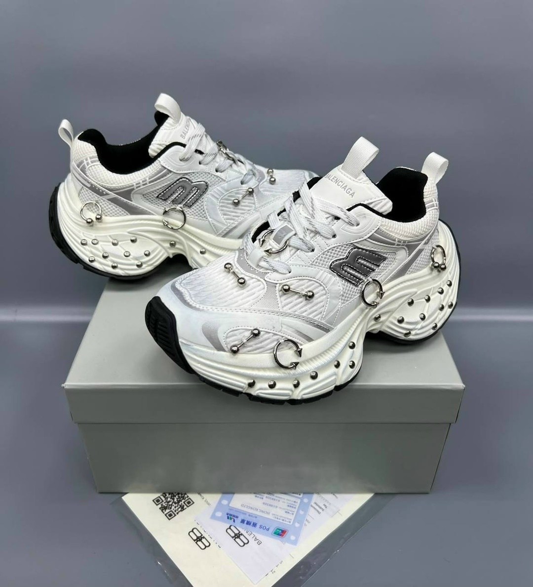 женские кроссовки,массивные кроссовки,кроссовки женские balenciaga,кроссовки balenciaga,кроссовки модные