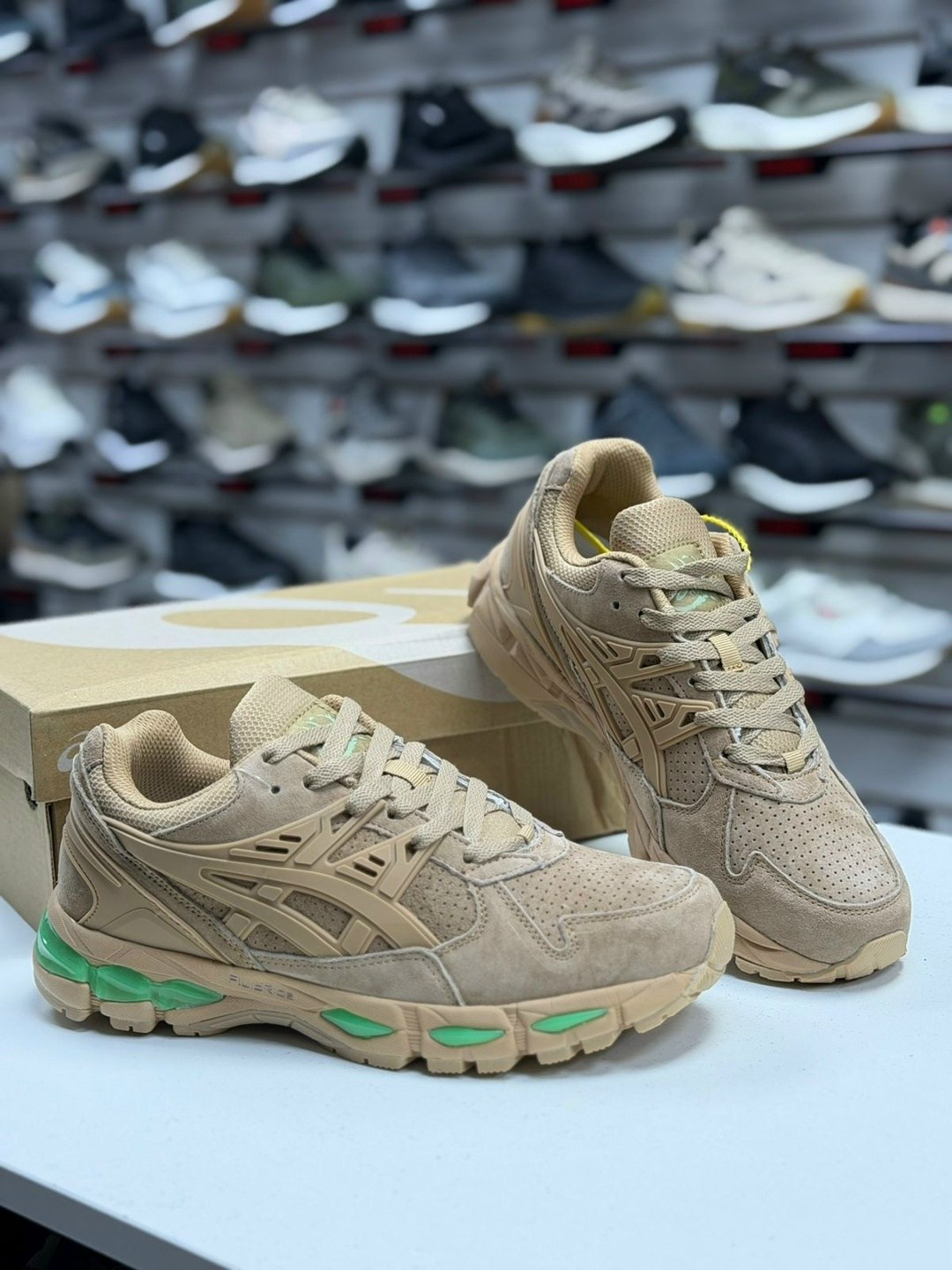 мужские кроссовки asics,мужской кроссовки,кроссовки asics,кроссовки asics gel kayano trainer,кроссовки