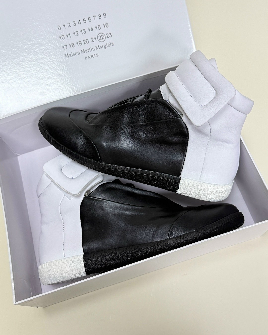 кроссовки maison margiela future,мейсон марджела кроссовки высокие,кроссовки maison margiela future high,,кроссовки maison margiela