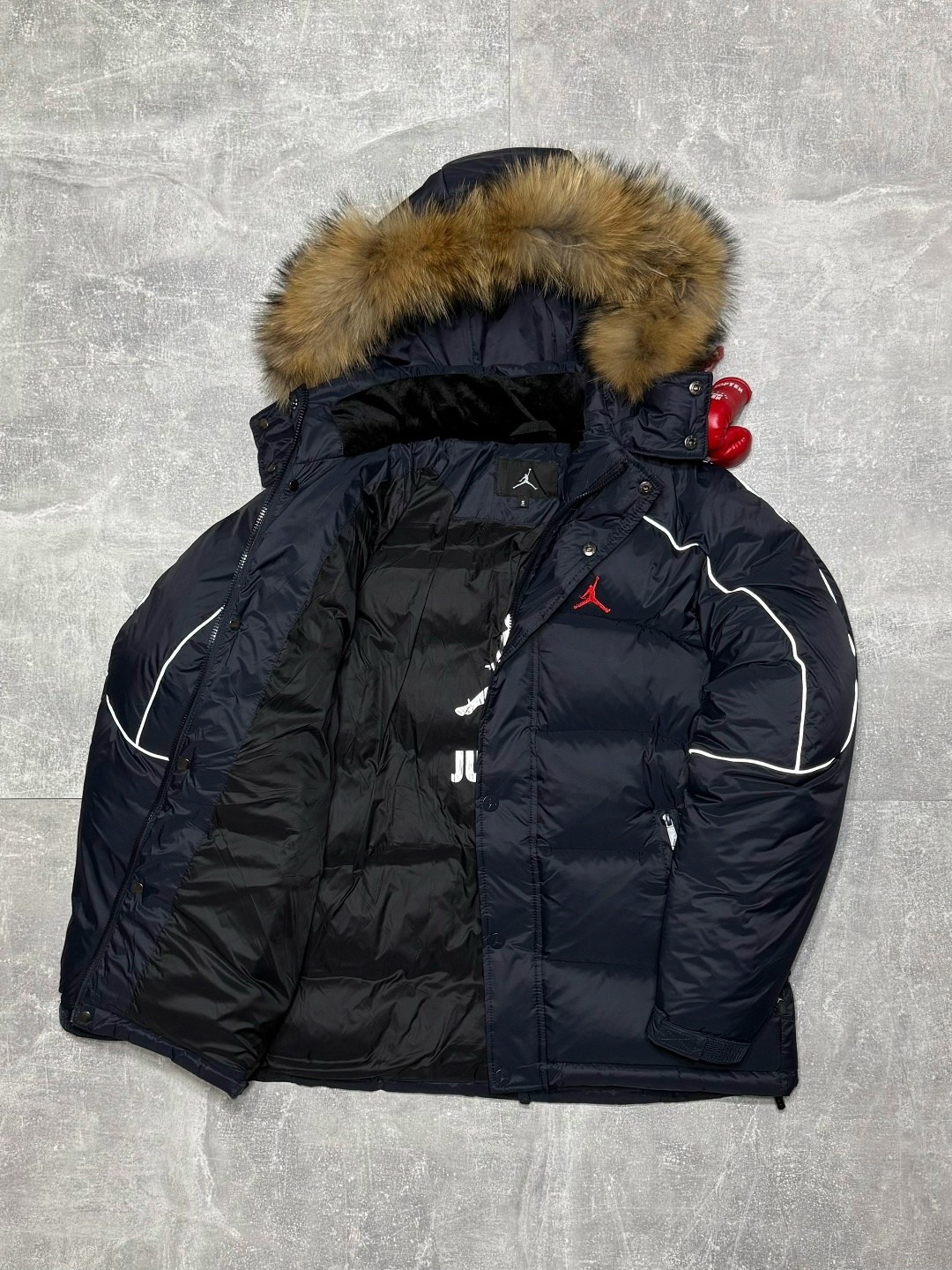 пуховик supreme x jordan,зимняя куртка пуховик,пуховик зимний мужской,пуховик jordan essential,куртка пуховик