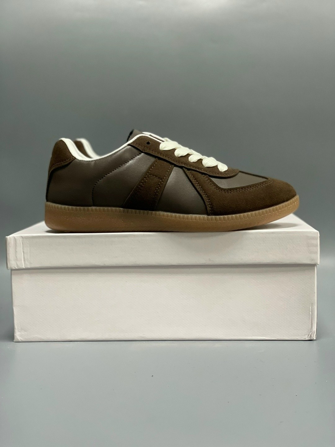 кроссовки maison margiela replica коричневый,кроссовки maison margiela replica low top,,maison margiela кроссовки,maison margiela кроссовки replica со вставками коричневый