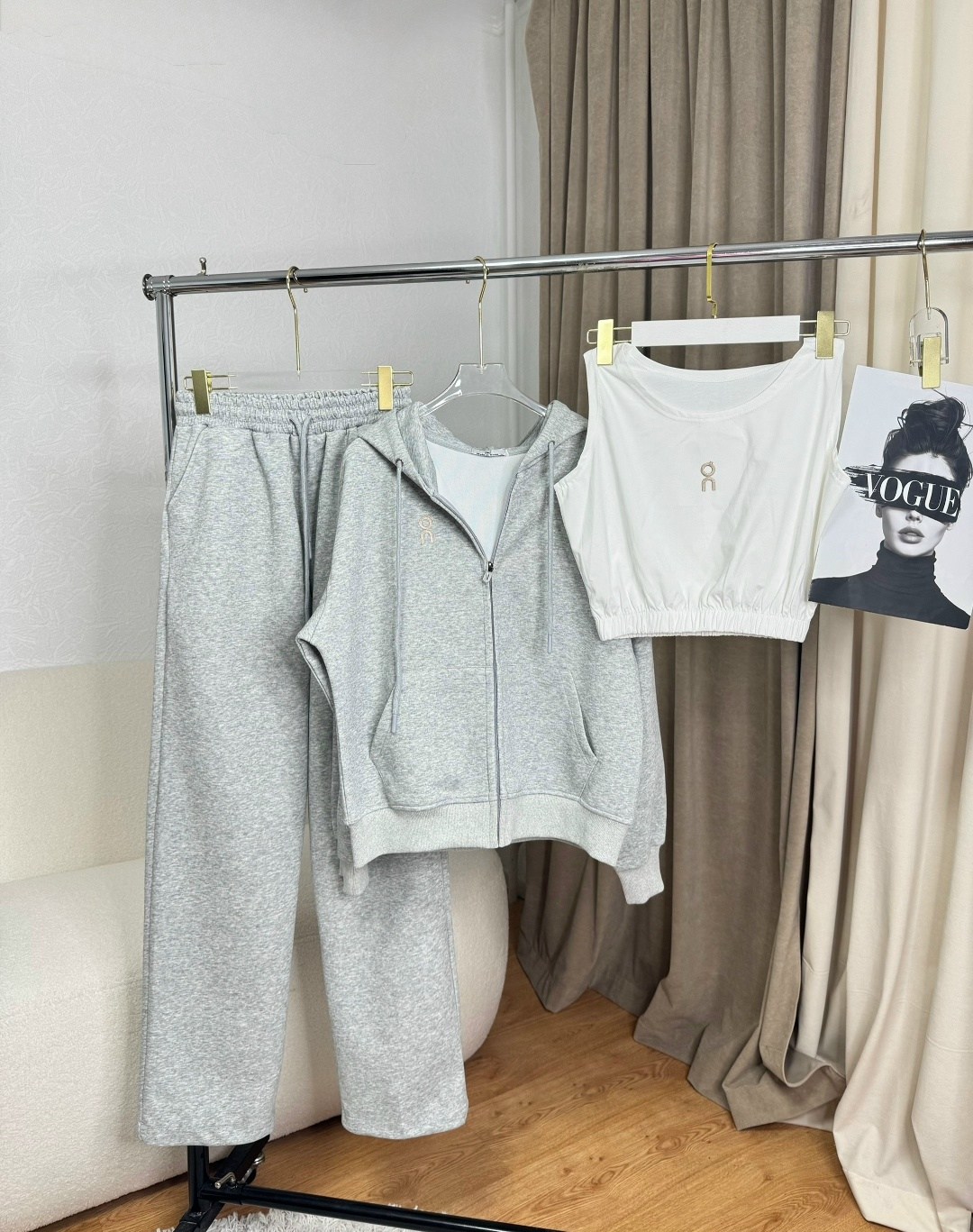 спортивный костюм brunello cucinelli,спортивные костюмы женские,спортивный костюм,костюм женский,повседневный костюм