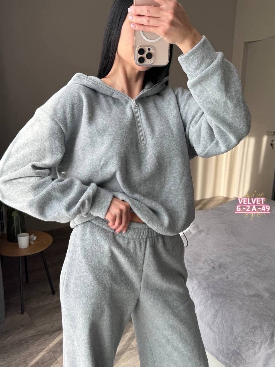 велюровый костюм,костюм спортивный велюровый,модные костюмы,костюм женский на флисе,костюм голубой