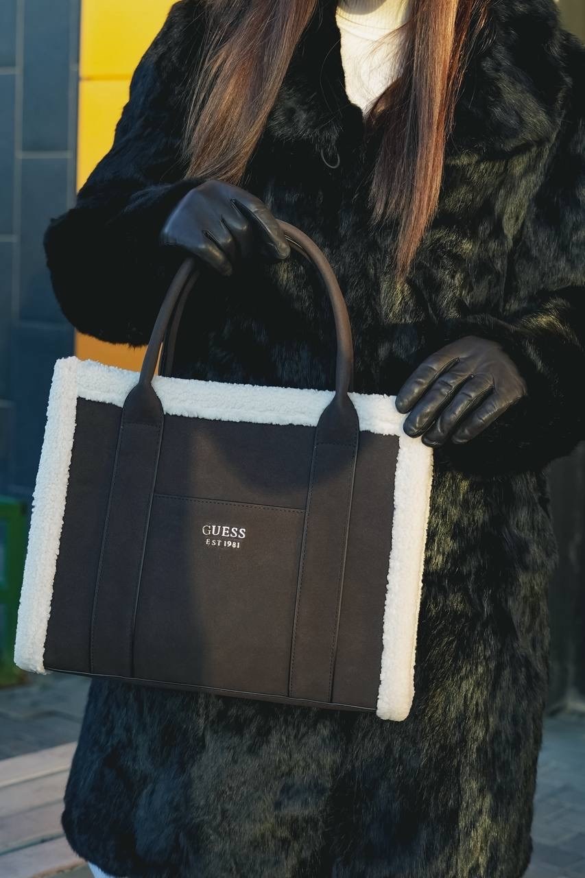 женская сумка guess,сумка guess,сумка женская guess с мехом,сумка женская guess тоут,сумка guess 34-26 замшевая brend ru