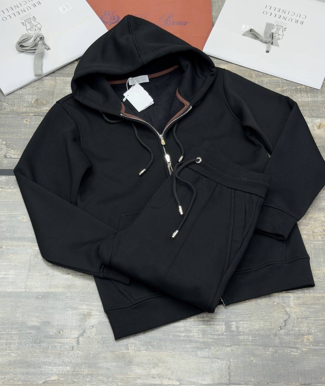 спортивный костюм brunello cucinelli,спортивный костюм мужской brunello cucinelli,костюм brunello cucinelli,спортивный костюм loro piana,спортивные костюмы