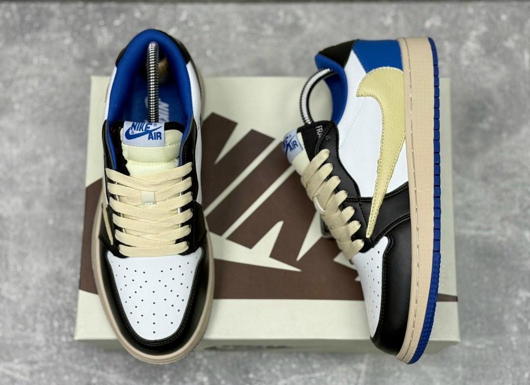 nike air jordan 1 low travis scott,air jordan 1 low travis scott,nike air jordan 1 low travis scott x fragment,кроссовки nike air jordan 1 low & travis scott,nike x travis scott air jordan 1 low