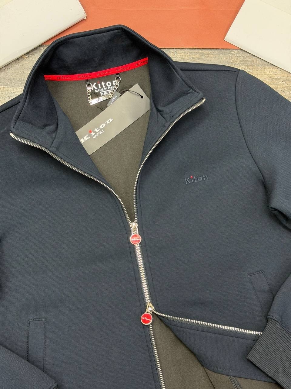 спортивный костюм tommy hilfiger,спортивный костюм kiton,мужской спортивный костюм,спортивный костюм томми хилфигер