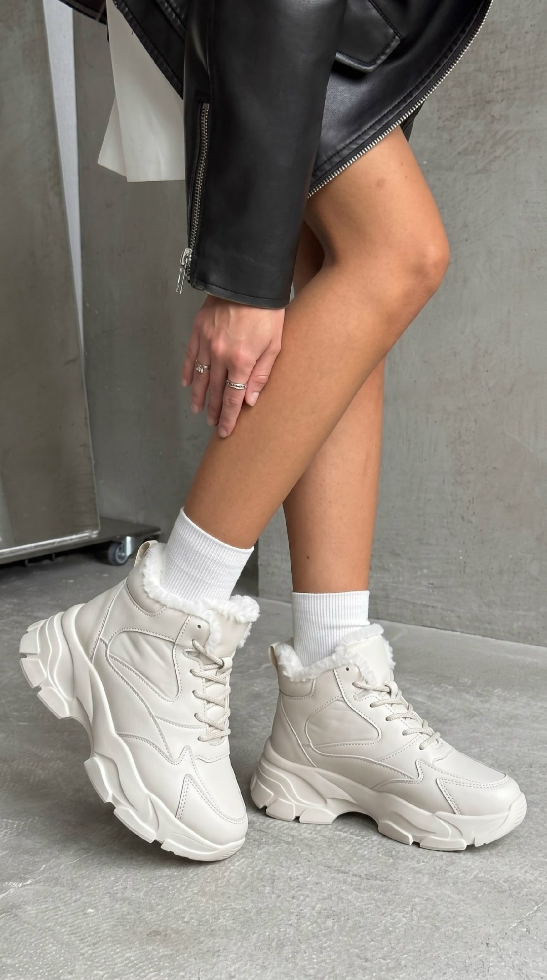 кроссовки женские с мехом зимние ela shoes цвет белый,кроссовки зимние с мехом на толстой подошве ovvo цвет белый,женские зимние кроссовки,кроссовки женские с мехом зимние,кроссовки женские с мехом зи