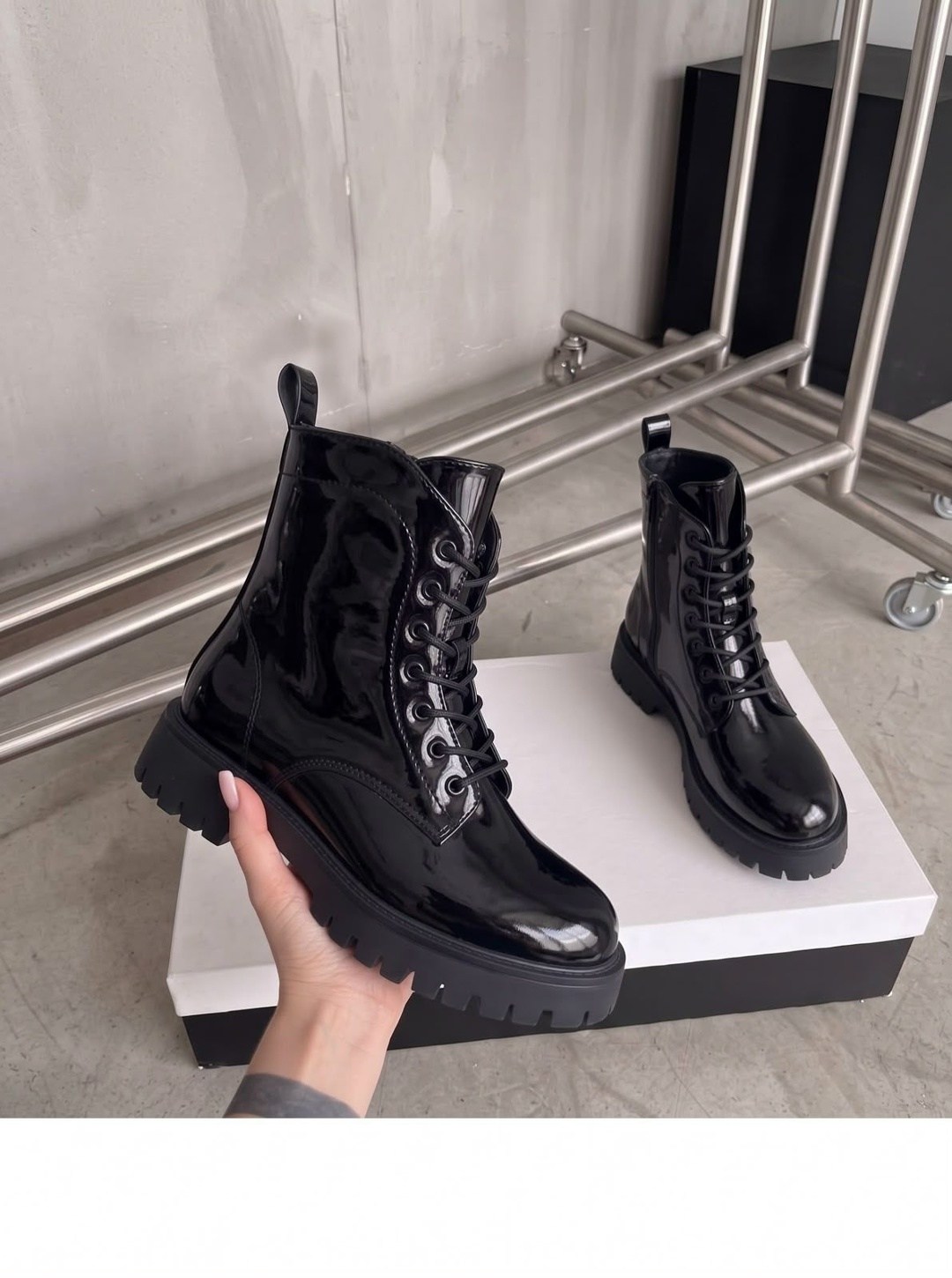 ,ботинки balenciaga лакированные черные,женские ботинки,ботинки,ботинки лакированные