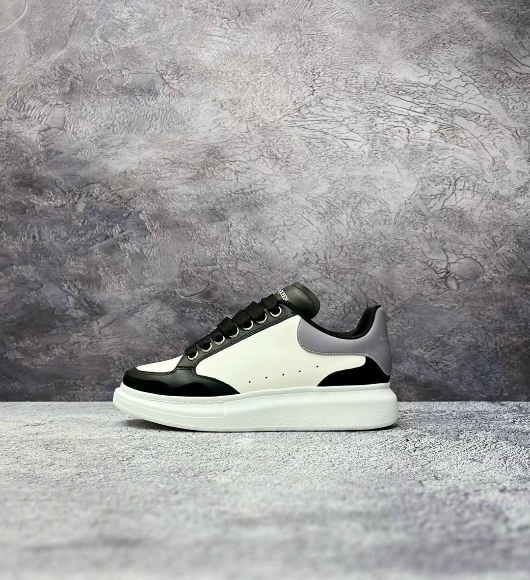 alexander mcqueen кроссовки женские,кроссовки alexander mcqueen,alexander mcqueen кеды,alexander mcqueen кроссовки мужские,кроссовки александр маккуин