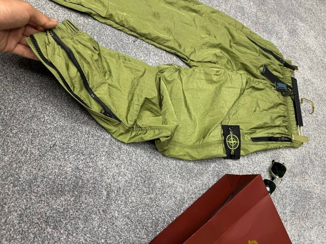 спортивные штаны stone island,штаны stone island,штаны стон айленд,штаны карго,штаны стон исланд