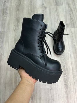 Ботинки