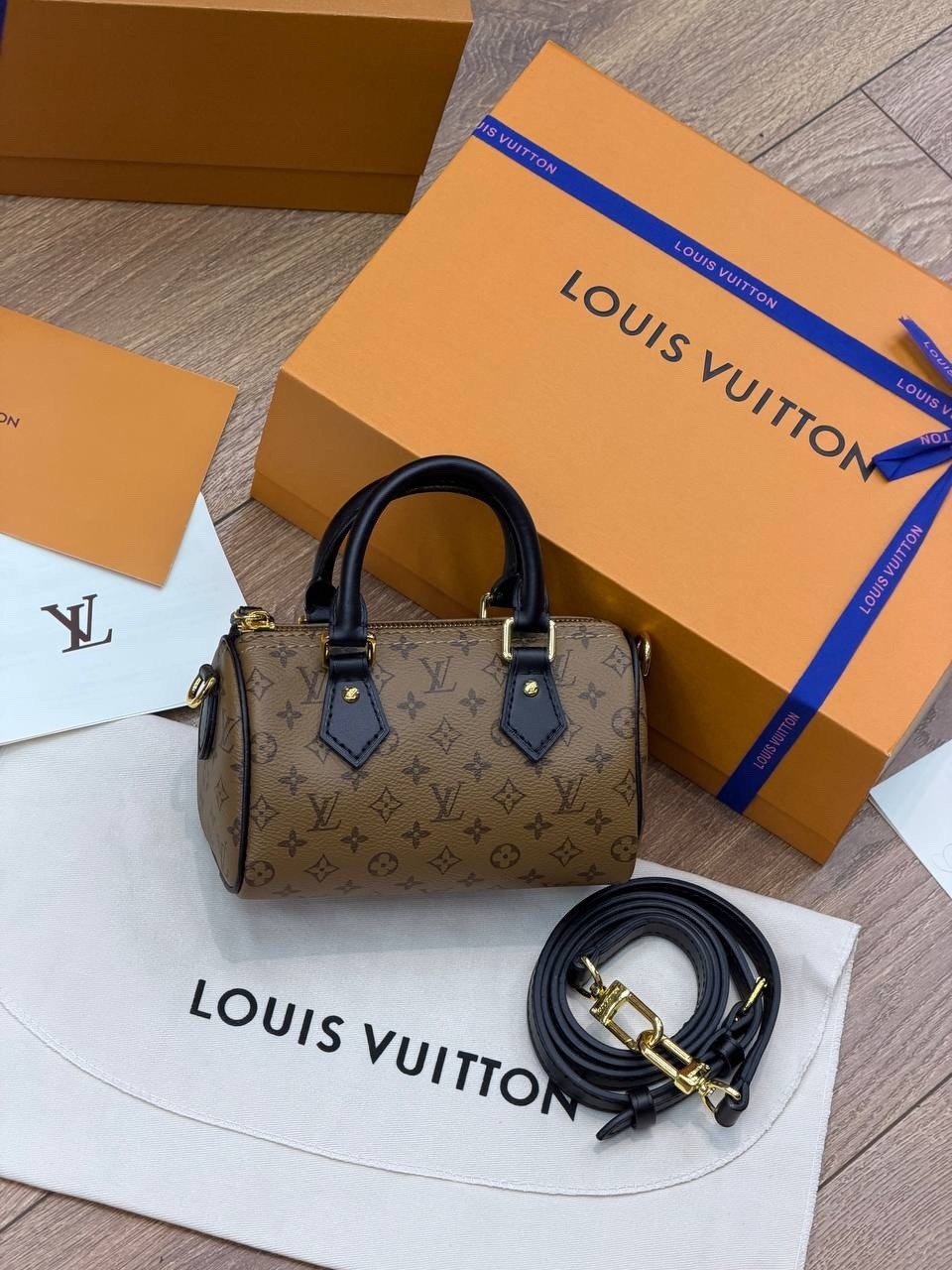 louis vuitton сумка на плечо,louis vuitton сумка,сумка женская louis vuitton,louis vuitton сумка-саквояж,сумка на плечо louis vuitton lv