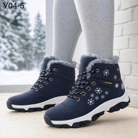 Кроссовки