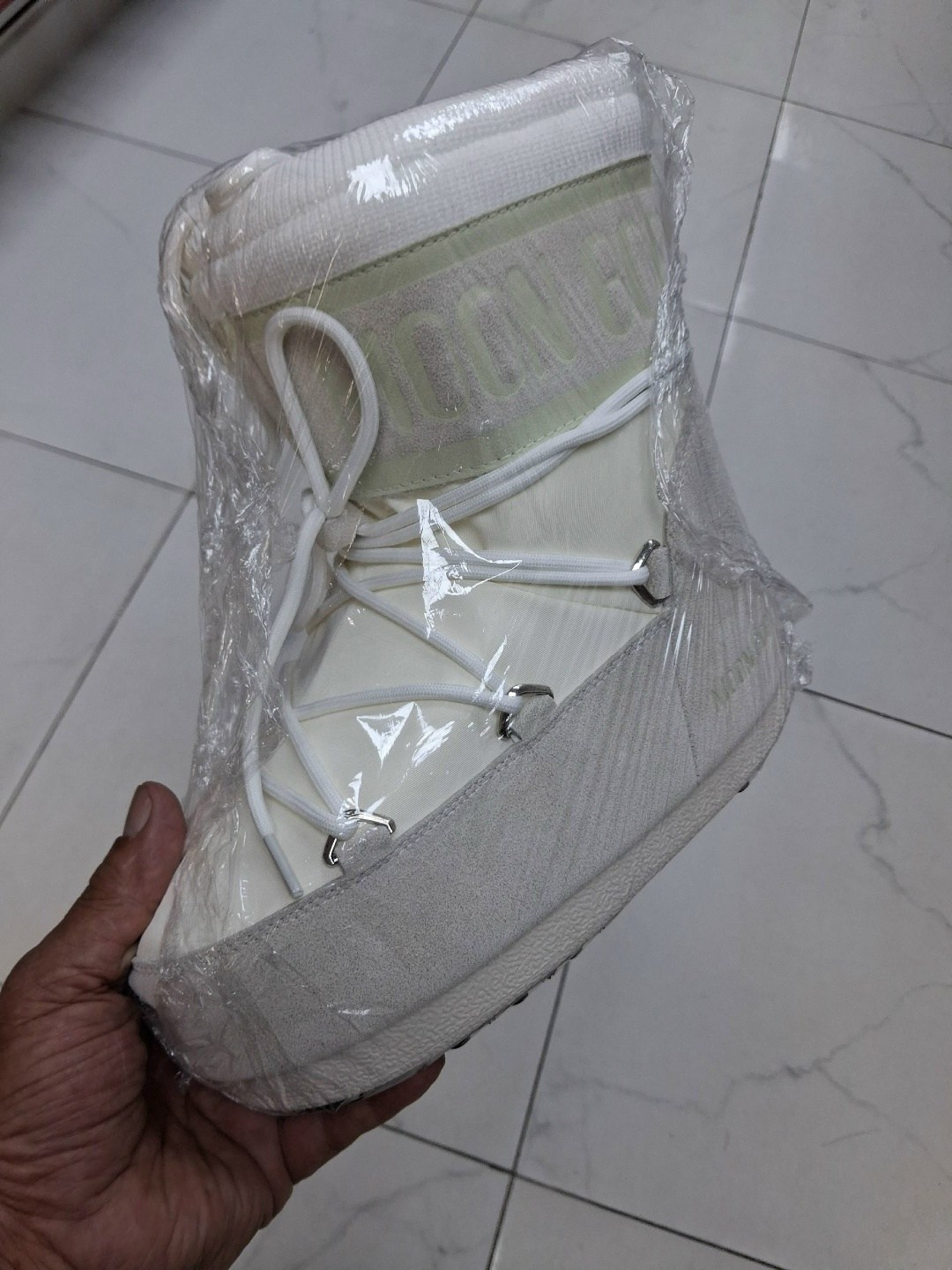 лунные сапоги из нейлона moon boot розовый,сапоги moon boot розовый,утепленные нейлоновые зимние ботинки icon moon boot розовый,луноходы moon boot розовые,луноходы moon boot