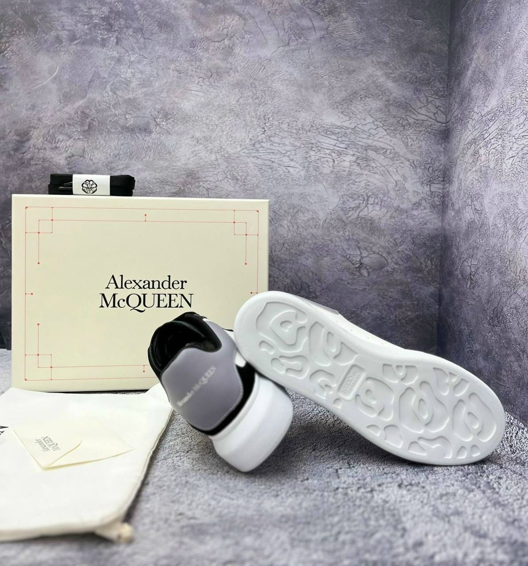 alexander mcqueen кроссовки женские,кроссовки alexander mcqueen,alexander mcqueen кеды,alexander mcqueen кроссовки мужские,кроссовки александр маккуин
