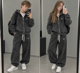 Костюм