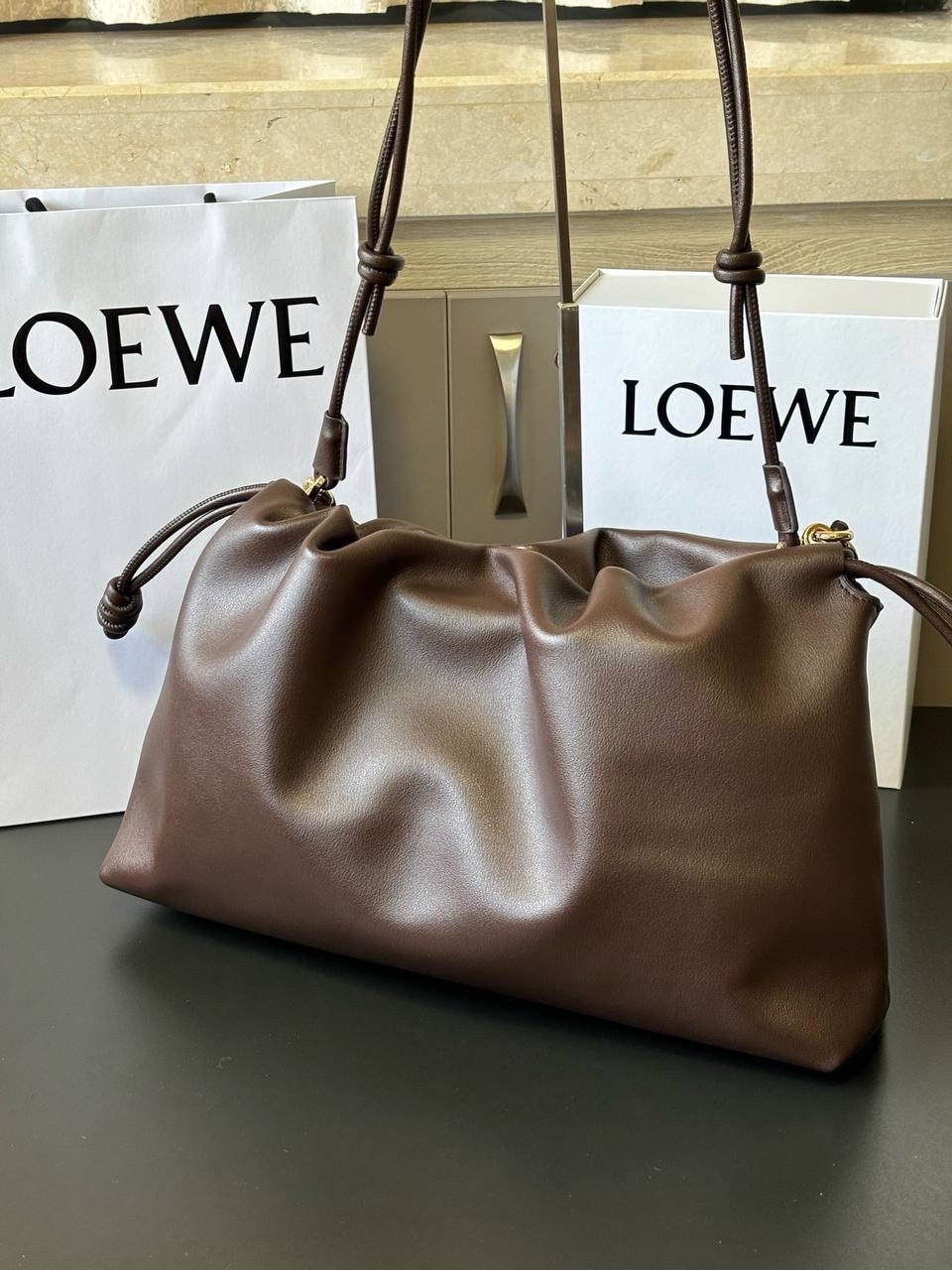 сумка loewe,сумка loewe 30-20 см натуральная кожа,сумка женская loewe кожаное облако,сумка loewe flamenco purse,loewe сумка-мешок