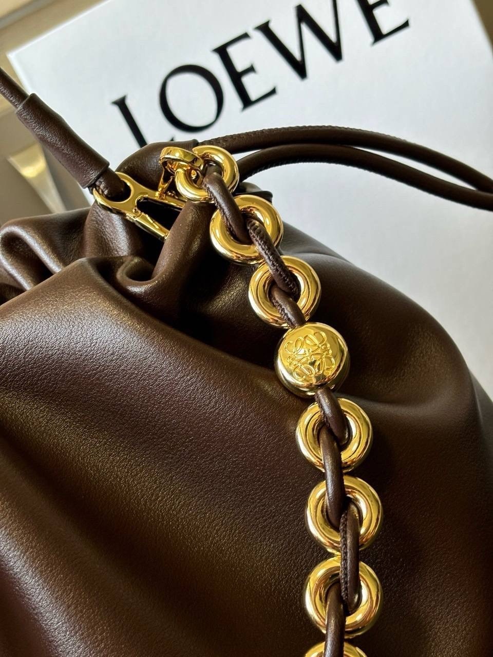 сумка loewe,сумка loewe 30-20 см натуральная кожа,сумка женская loewe кожаное облако,сумка loewe flamenco purse,loewe сумка-мешок