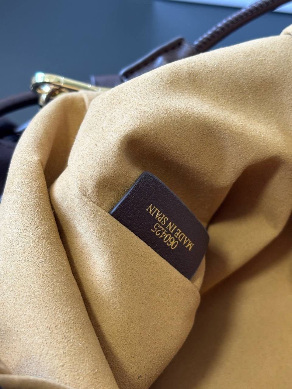 сумка loewe,сумка loewe 30-20 см натуральная кожа,сумка женская loewe кожаное облако,сумка loewe flamenco purse,loewe сумка-мешок