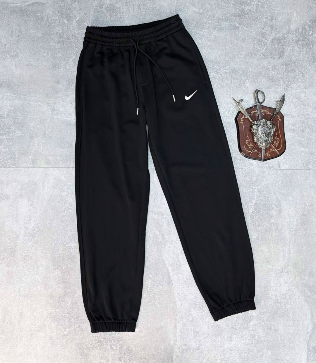 спортивные штаны nike,брюки спортивные nike,спортивные брюки,спортивные штаны серые,штаны спортивные мужские nike
