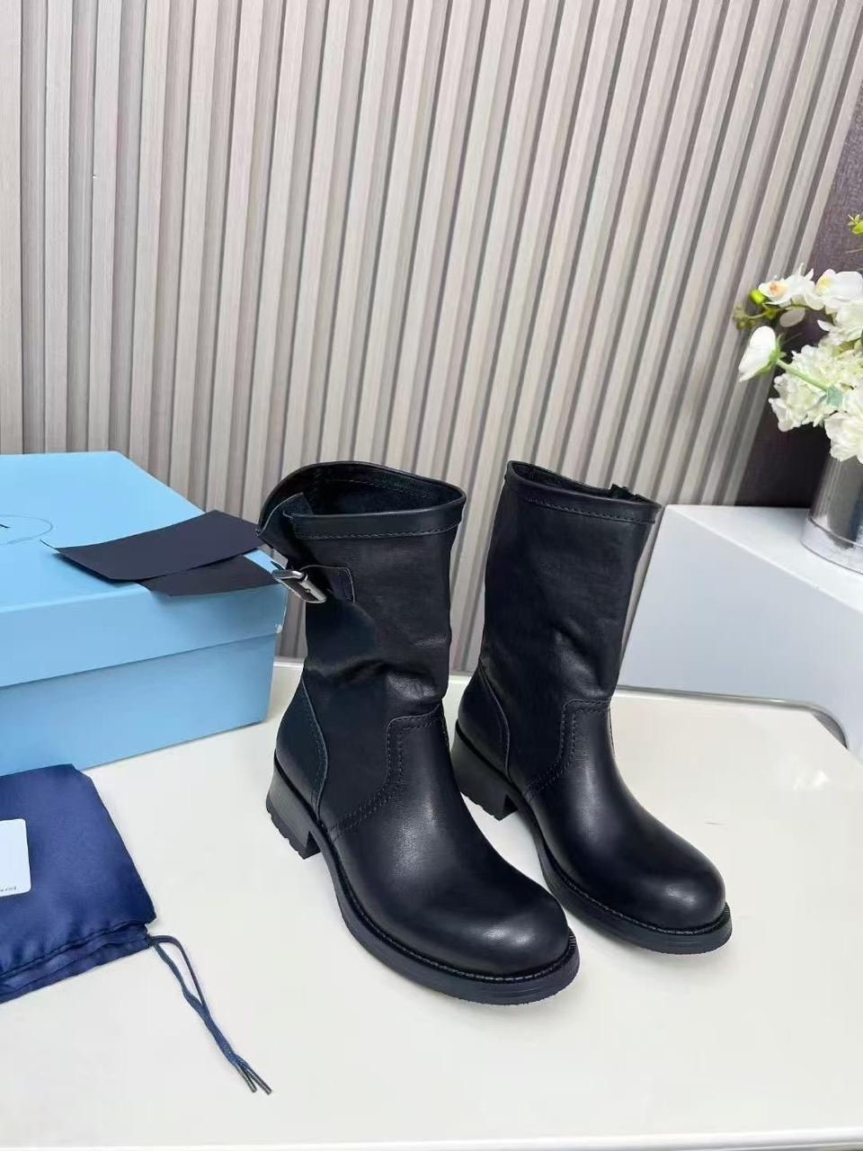 женские сапоги,,prada сапоги,модные сапоги,женская