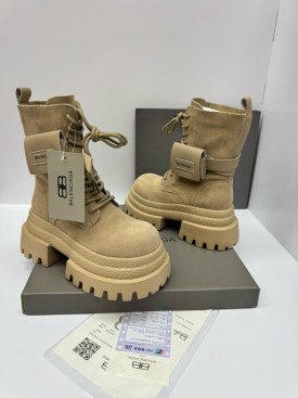 Ботинки