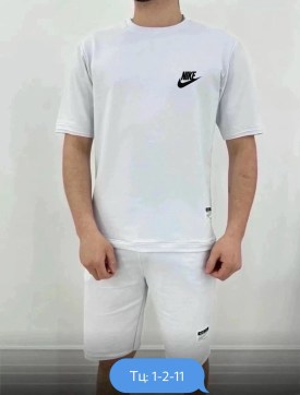 Костюм