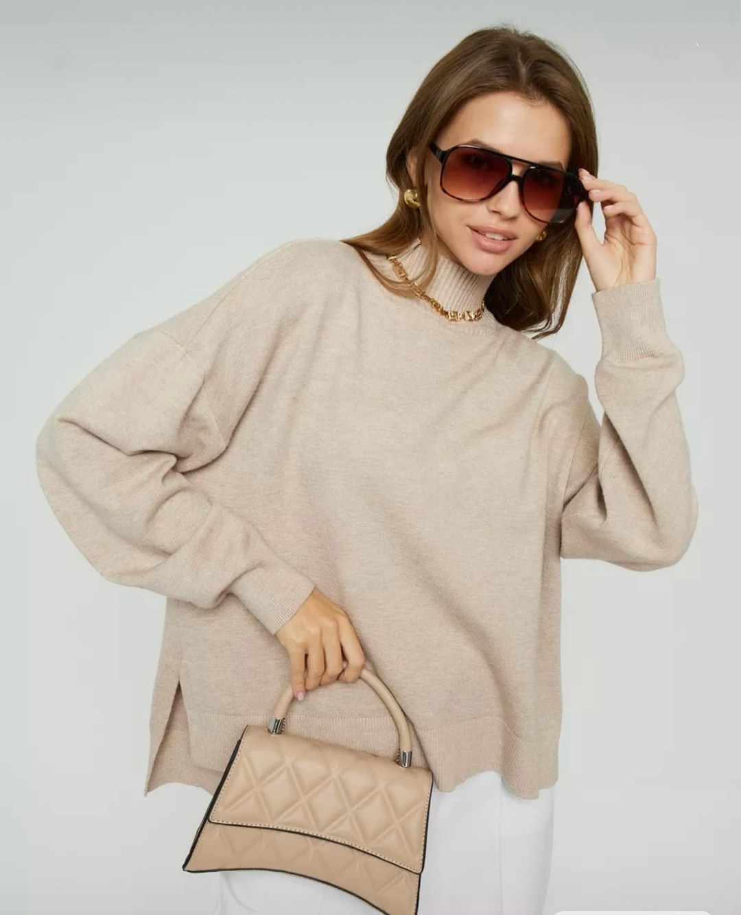свитер оверсайз джемпер,базовый шерстяной свитер trends brands,джемпер oversize,джемпер бежевый,объёмный джемпер оверсайз бежевый