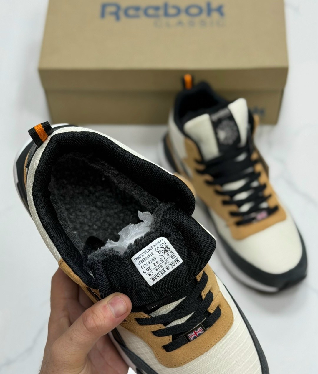 зимние кроссовки reebok lx 2200,кроссовки reebok,кроссовки reebok мужские,зимние кроссовки reebok,кроссовки мужские reebok classic