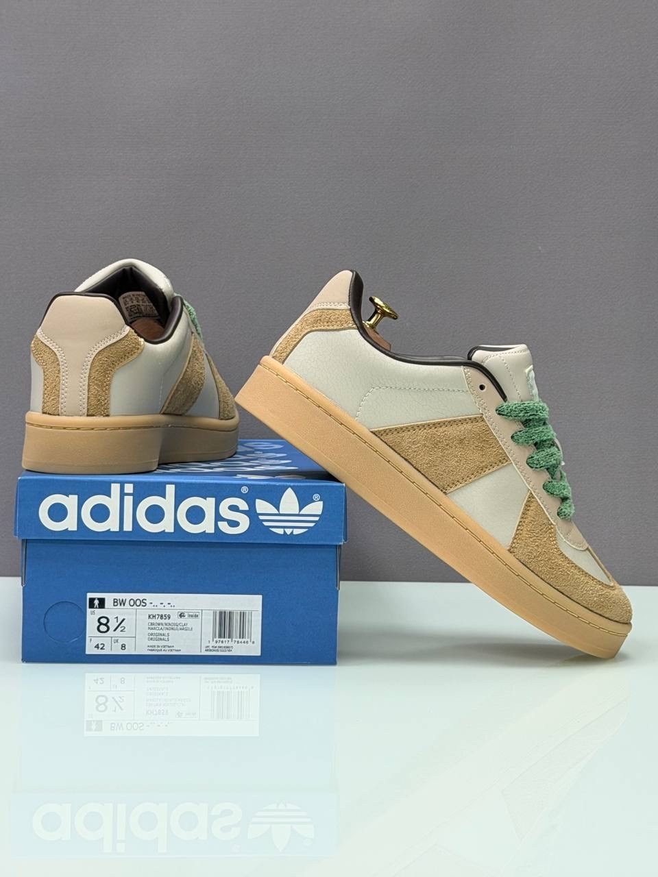 ,кроссовки adidas,женские кроссовки,брендовые кроссовки,мужские и женские кроссовки