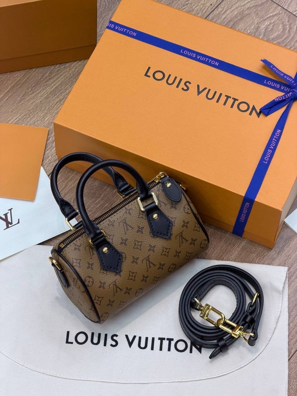 louis vuitton сумка на плечо,louis vuitton сумка,сумка женская louis vuitton,louis vuitton сумка-саквояж,сумка на плечо louis vuitton lv