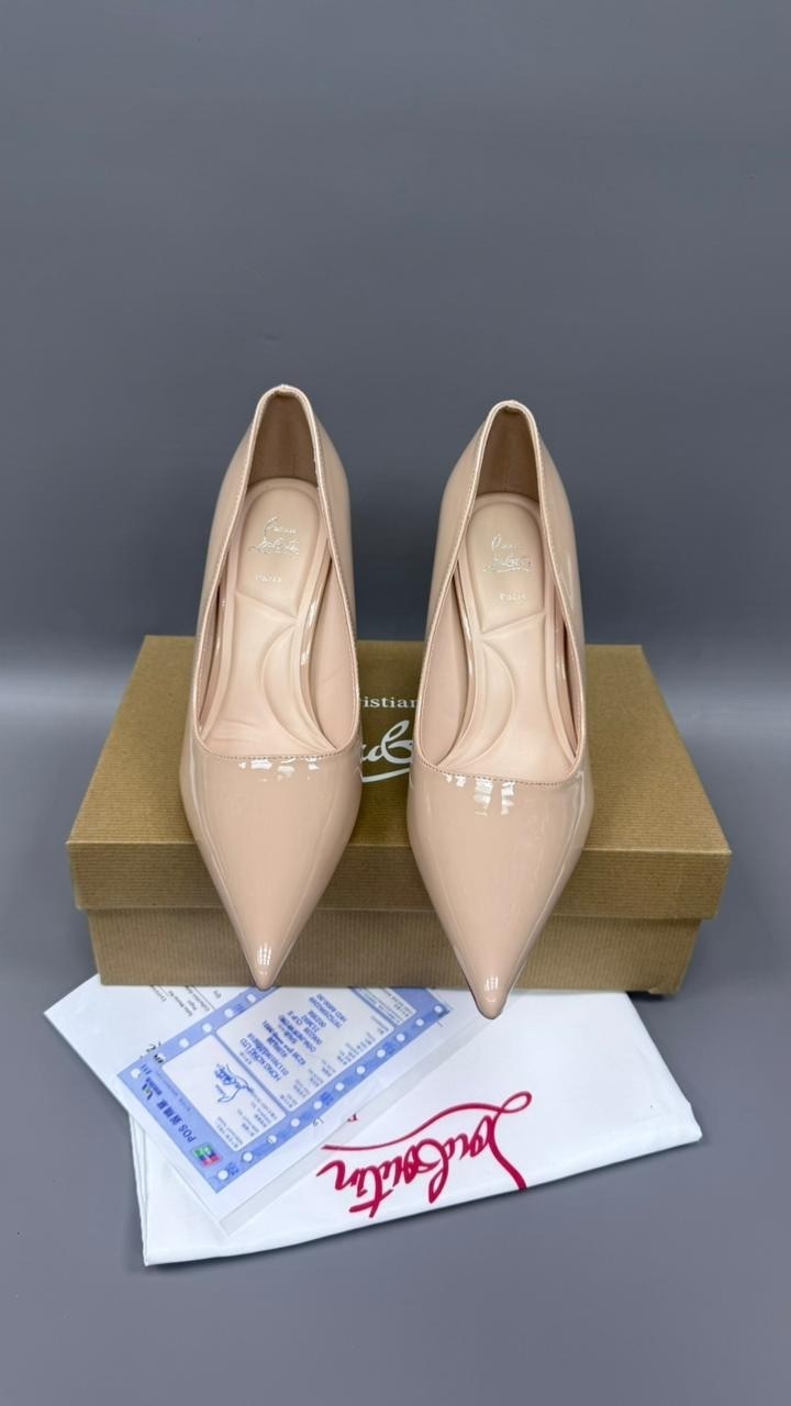 ,туфли christian louboutin,бежевые туфли,кристиан лабутен туфли,туфли лодочка