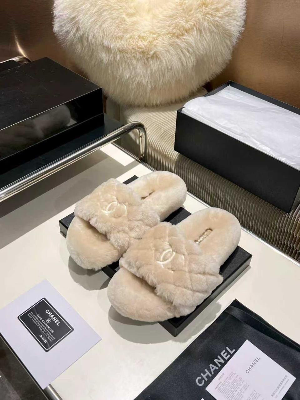 chanel шлепанцы женские,женские меховые тапочки,меховые тапочки,шлепанцы chanel,домашние тапочки женские