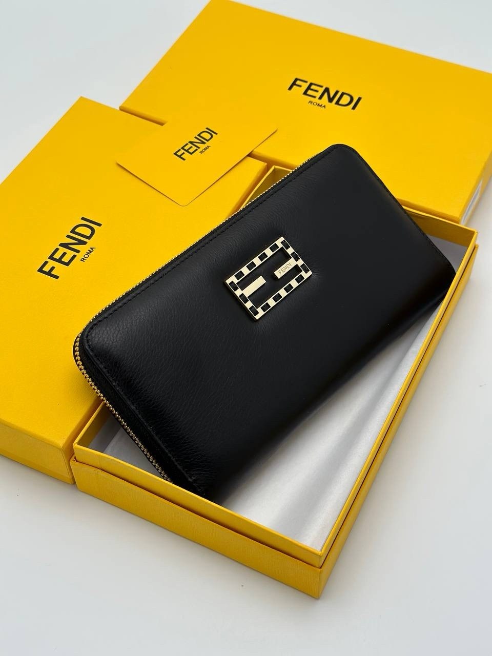 кошелек fendi,брендовый кошелек fendi,fendi женский кошелек,кошелек фенди женский,fendi fendi