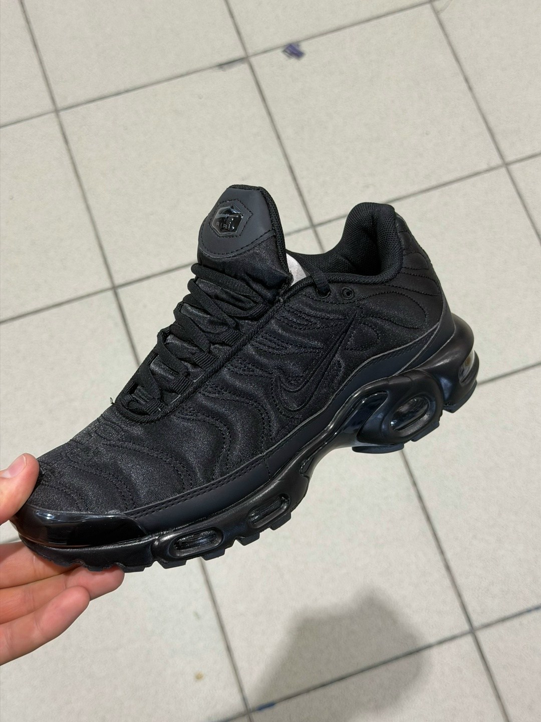 кроссовки air jordan 6 retro bordeaux,nike air jordan 6 retro,кроссовки мужские air jordan 6 retro,nike air jordan 6,jordan 6 bordeaux