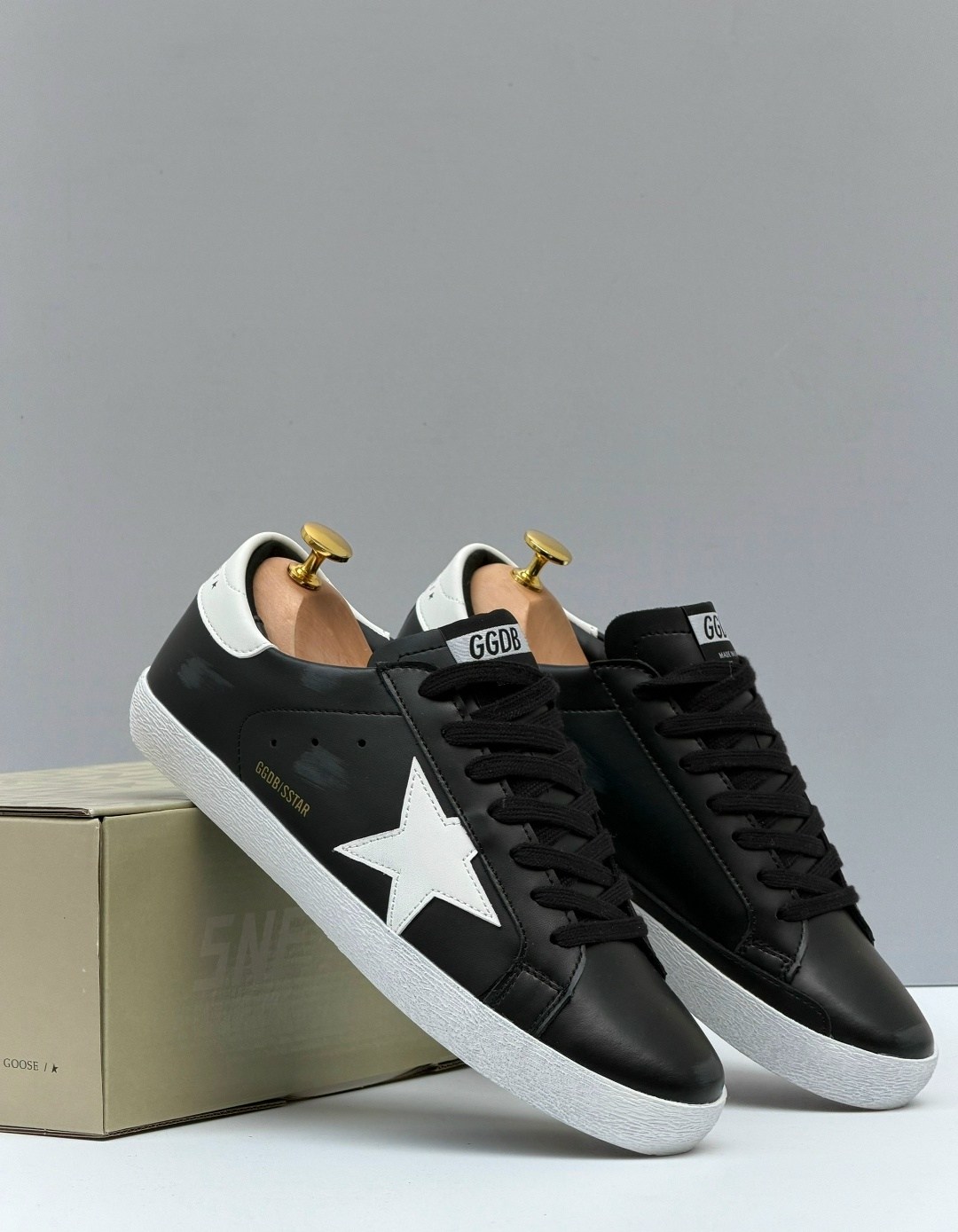 кроссовки golden goose,адидас бейп кроссовки,кроссовки golden goose superstar,golden goose кеды hi star на платформе черный,golden goose deluxe brand черные кожаные кеды superstar с белой звездой