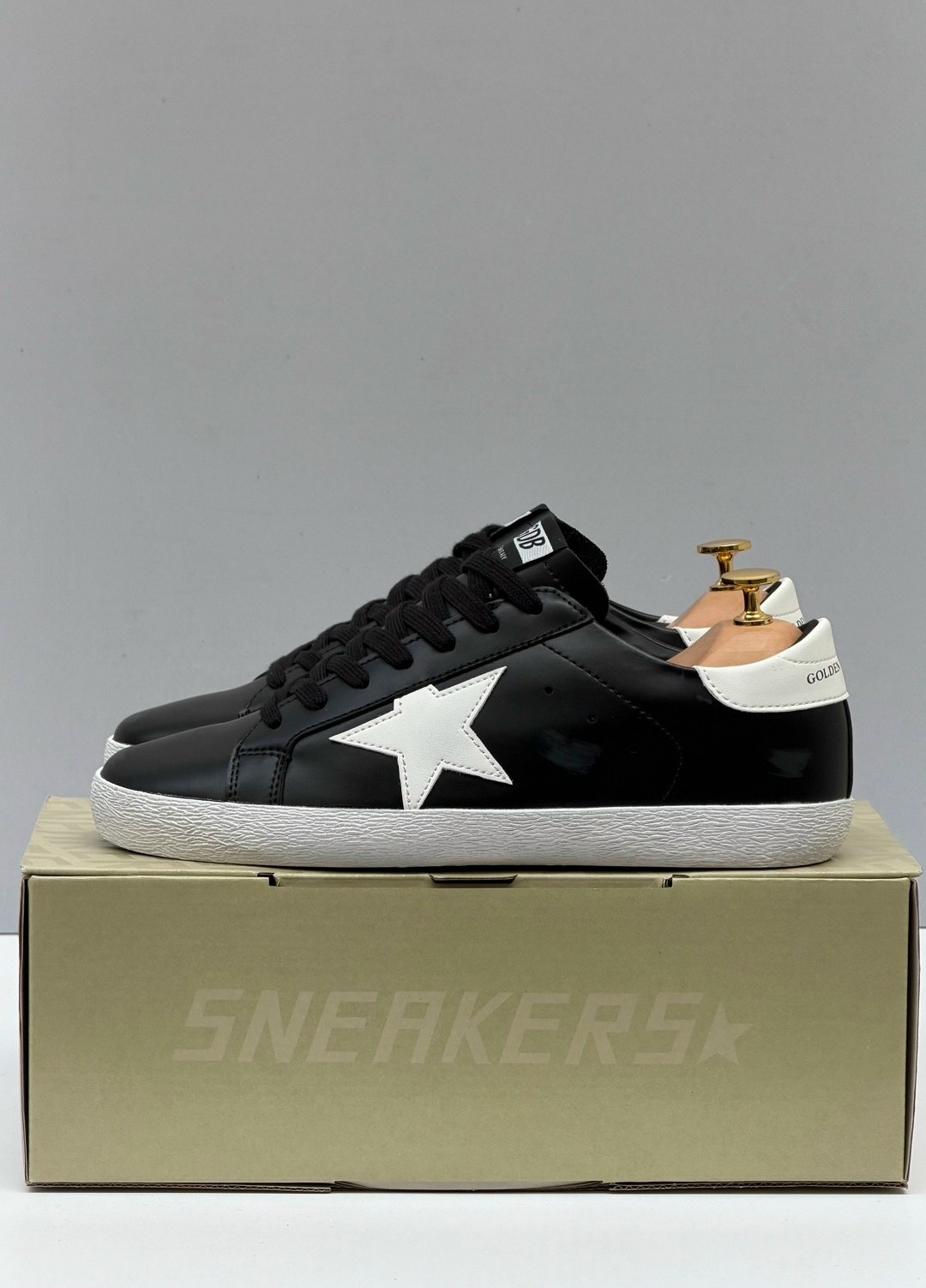 кроссовки golden goose,адидас бейп кроссовки,кроссовки golden goose superstar,golden goose кеды hi star на платформе черный,golden goose deluxe brand черные кожаные кеды superstar с белой звездой