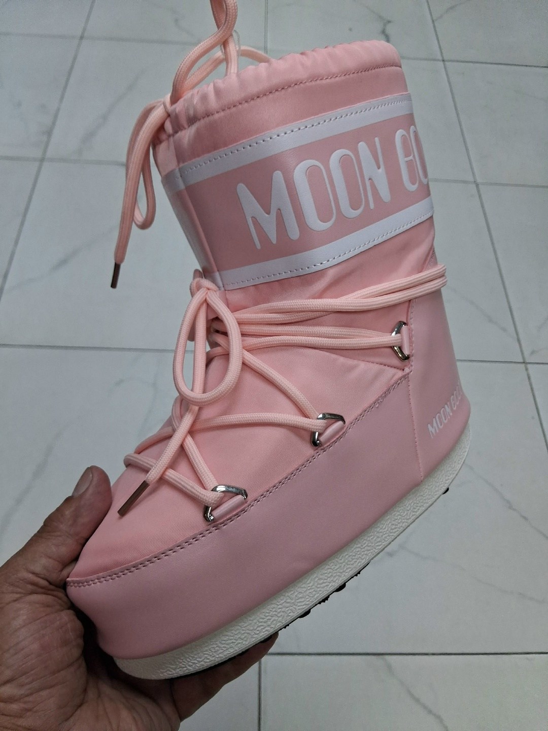 лунные сапоги из нейлона moon boot розовый,сапоги moon boot розовый,утепленные нейлоновые зимние ботинки icon moon boot розовый,луноходы moon boot розовые,луноходы moon boot