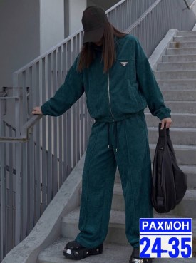 Костюм