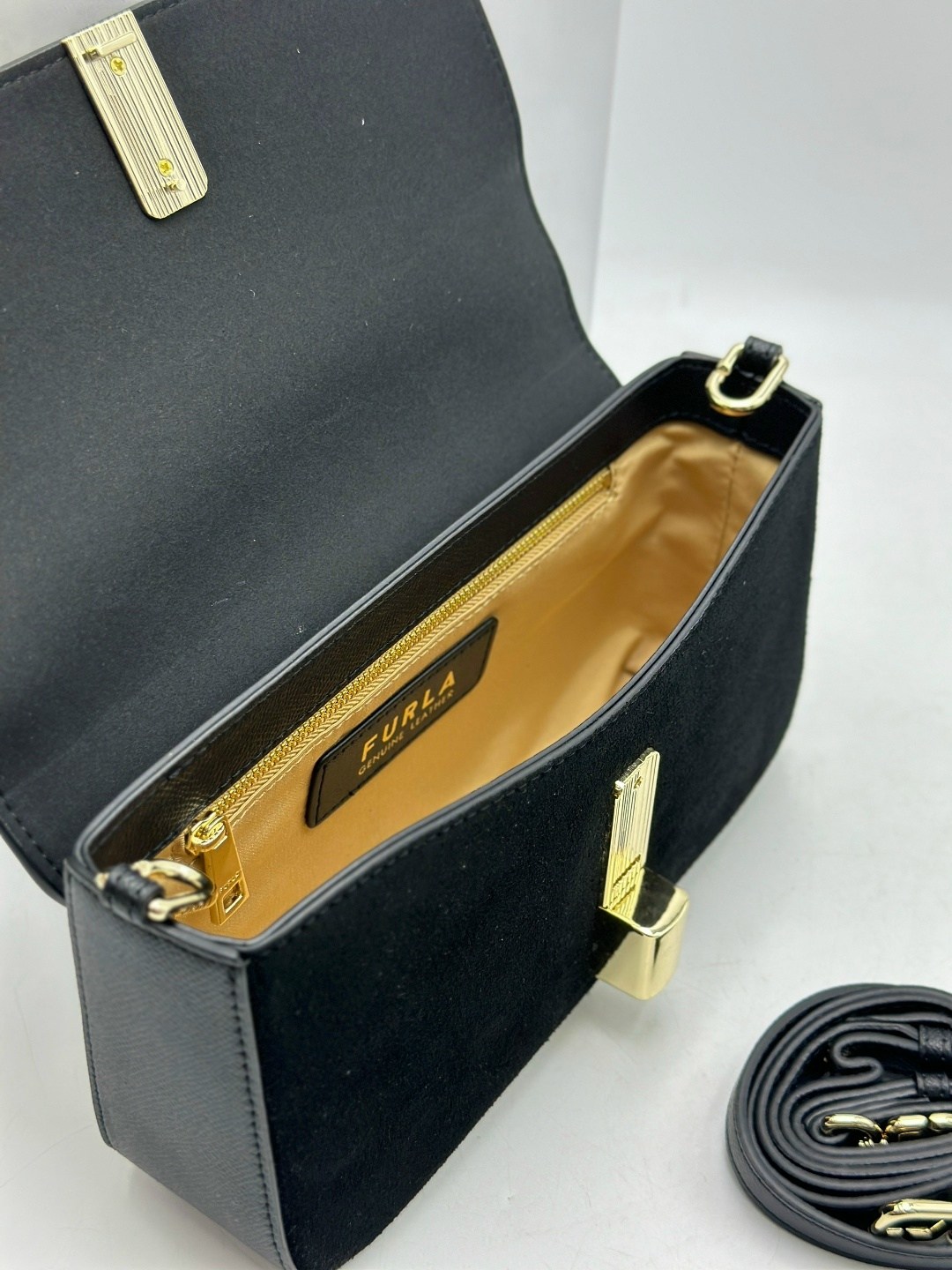 замшевая сумка,сумка женская furla,сумка коричневая замшевая,сумка,сумка из натуральной замши