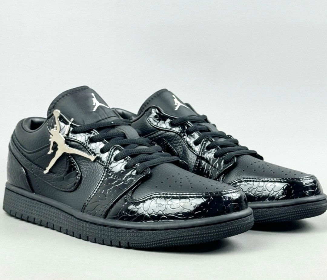 nike air jordan 1 low,nike air jordan 1 low se,air jordan 1 low,чёрные кроссовки nike air jordan 1 low se black croc,air jordan 1 low se