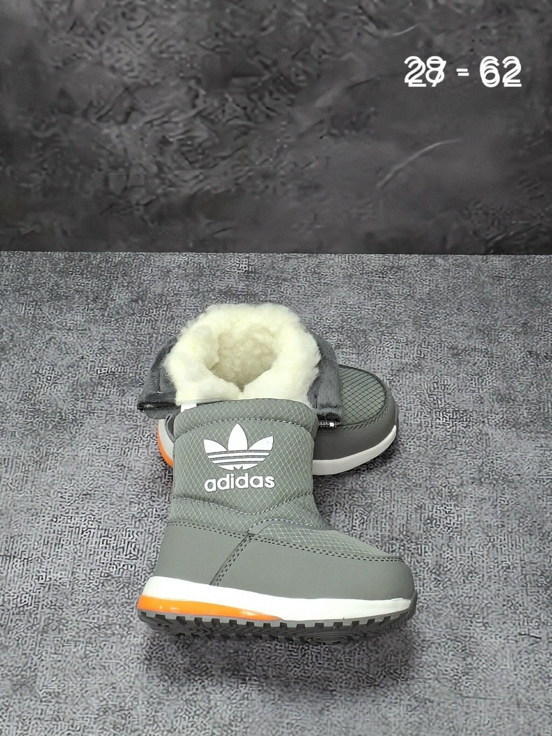 дутики adidas,зимние сапоги adidas,сапоги adidas,дутики адидас,детские дутики
