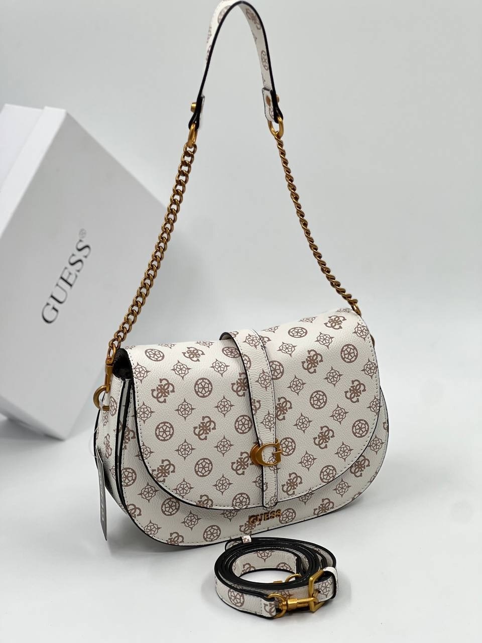 женская сумка guess,guess сумка на плечо,сумка guess,сумка кросс боди guess,сумка седло guess