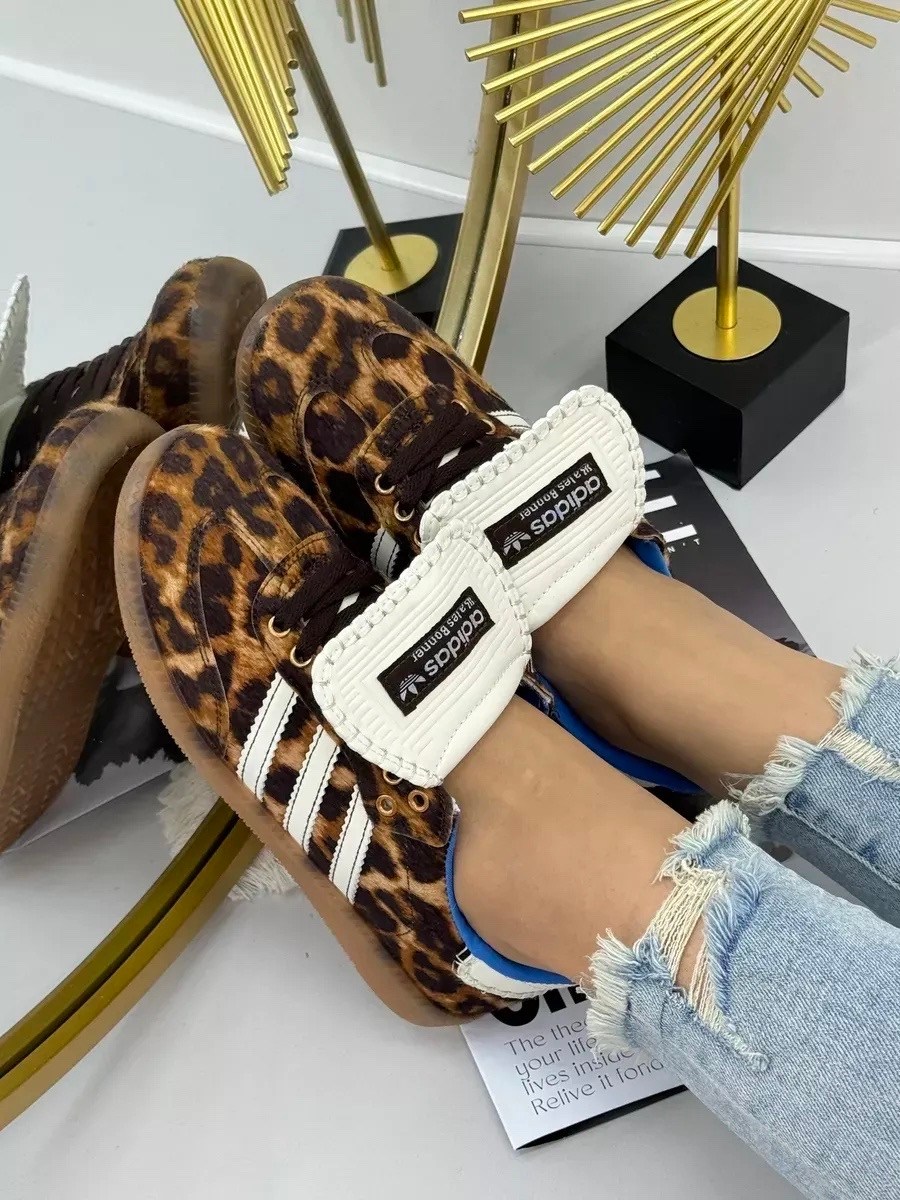 леопардовые кроссовки адидас,adidas samba leopard,кроссовки леопардовые,самба адидас леопардовые,леопардовые кеды