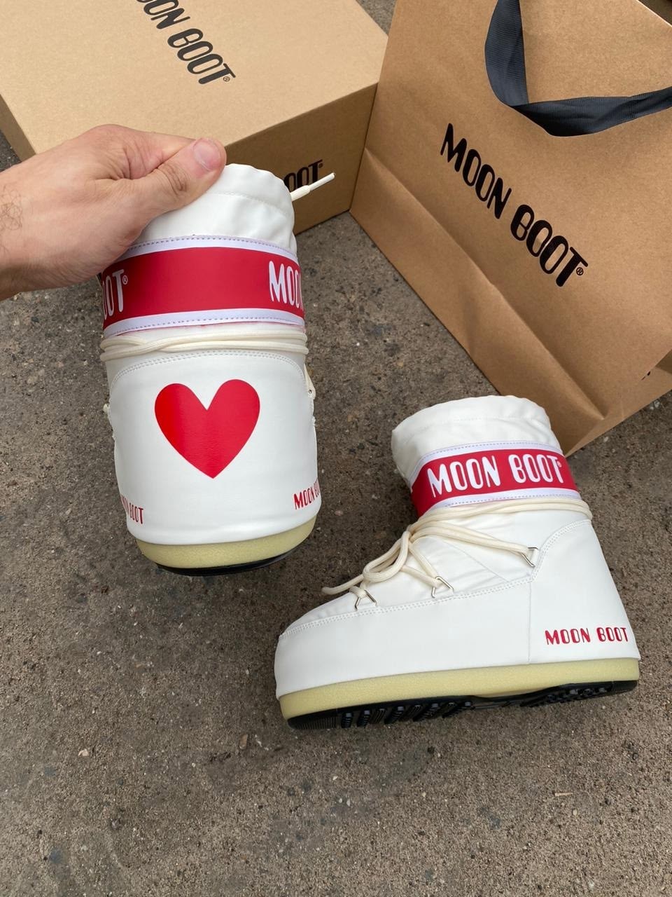 серые нейлоновые сапоги icon low moon boot,зимние ботинки moon boot,сноубутсы moon boot,moon boot ботинки,moon boot