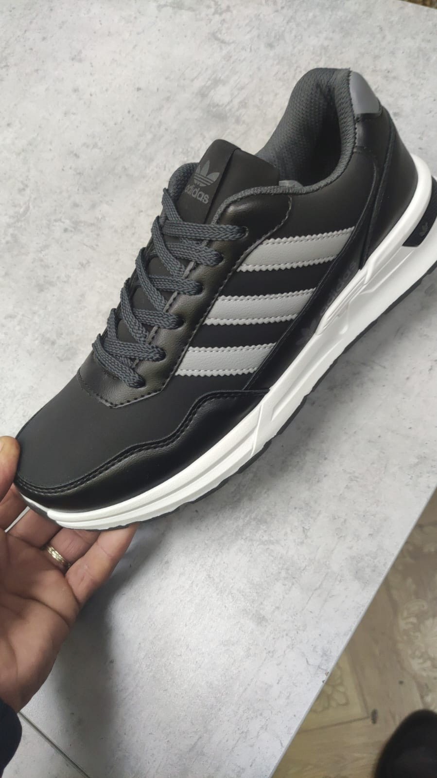 кроссовки мужские adidas,кроссовки adidas,,кроссовки мужские зимние adidas,adidas кроссовки adidas