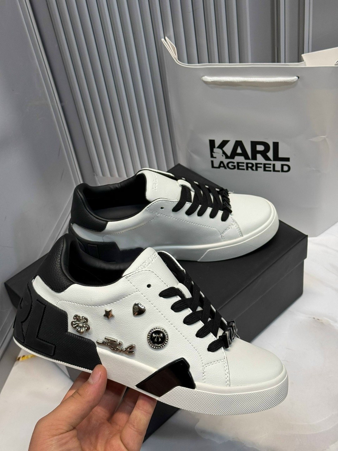 ,кроссовки karl lagerfeld,philipp plein кроссовки,кожаные кроссовки karl lagerfeld, женская